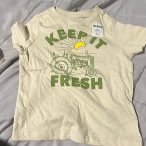 NWT OLD NAVY BABY TSHIRT